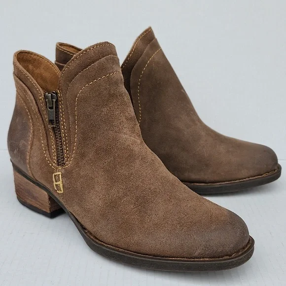 BORN MALTA ll SUEDE ANKLE BOOT - Picture 1 of 13